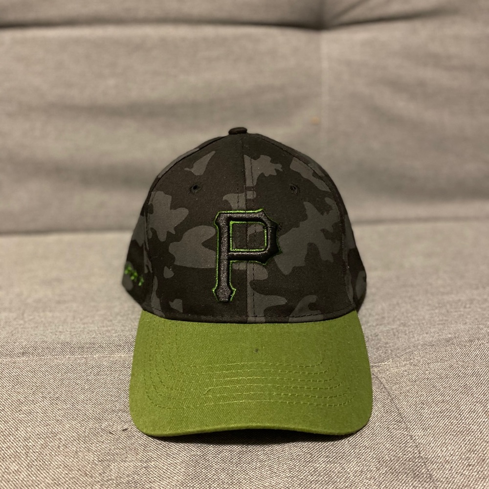 Pittsburgh Pirates hat